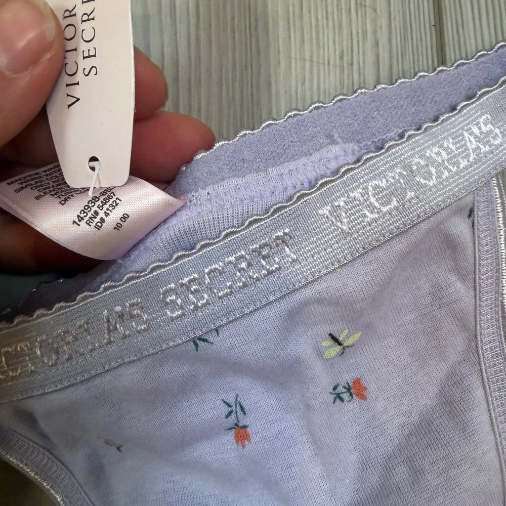 Vintage Victorias Secret V-String Thong Lavender Floral‎ Cotton Panty 1821 S NWT